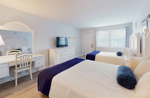 Lower Township Hotel | Comfortable Coastal Retreat with Two Queen Beds
