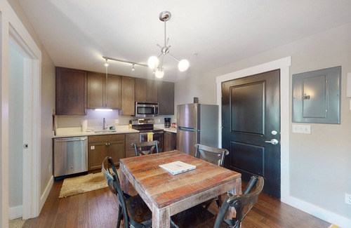 Crested Butte Condo | Comfortable condo with sweeping mountain views, private balcony, & washer/dryer