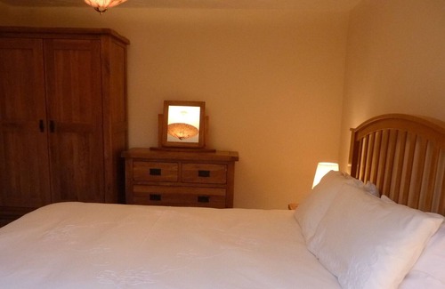 Brayford House | Comfortable cottage ideal for 2 to 4 people
