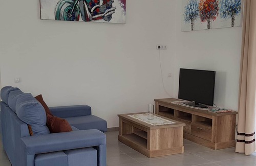 La Pared House | Comfortable detached house surrounded by nature, 2 steps from the sea.
