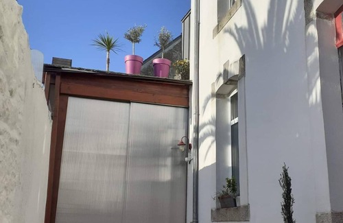 Vannes House | Comfortable family home in town center