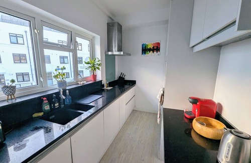 Mapesbury Condo | Comfortable flat 12 mins by public transport to Kings Cross/Central London