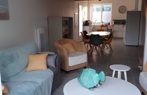 Saint-Georges-d'Oleron House | Comfortable, quiet, 2 shower rooms, 2 toilets, adjustable from 2 to 6 people.