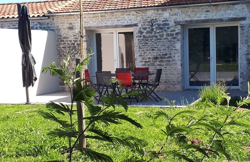 Saint-Georges-d'Oleron House | Comfortable, quiet, 2 shower rooms, 2 toilets, adjustable from 2 to 6 people.