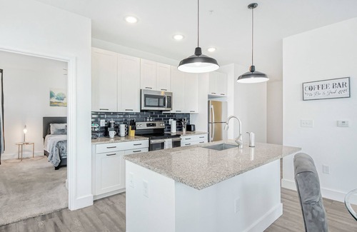 Castleberry Hill Apartment | Comfortable hidden gem