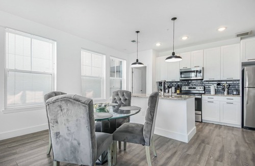Castleberry Hill Apartment | Comfortable hidden gem