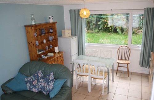 Pembroke Ski Chalet | Comfortable Holiday Home Close to the Beach
