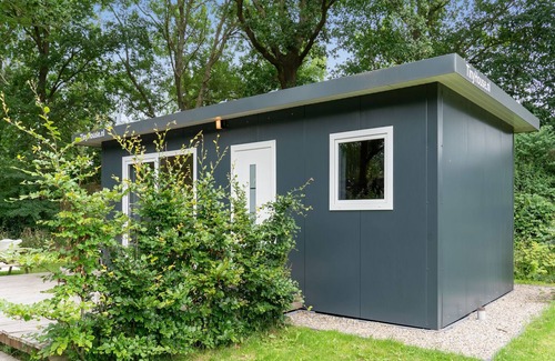 Linde House | Comfortable holiday home in Den Ham with garden