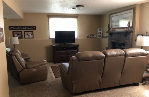 Rapid City House | Comfortable home in Rapid City for 2024 Rallly.