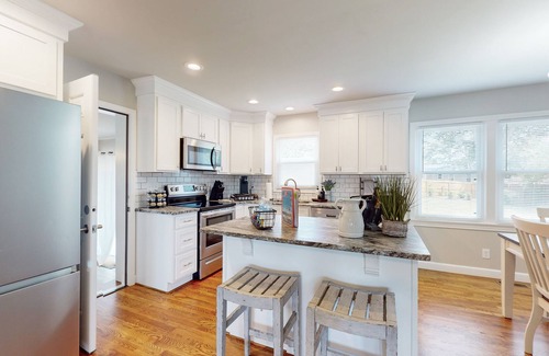 Dunean House | Comfortable home with large yard, AC, WD, 45 min to Clemson, shopping, dining