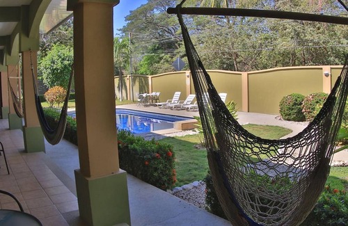 Potrero Hotel | Comfortable Hotel Room in Potrero Sleeps 4 - With Pool TV and AC