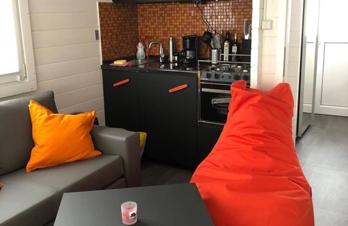 Haselhorst Boat Rental | Comfortable houseboat in Berlin and Brandenburg! Without a license !