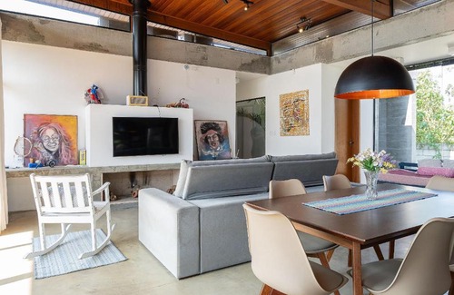 Centro House | Comfortable house near Praia do Rosa EGI001