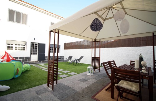 Ponta Delgada Villa | Comfortable house with magnificent garden