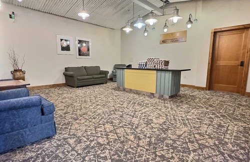 Crested Butte Condo | Comfortable King Hotel Room on the top Floor, Best Location on the Mtn!