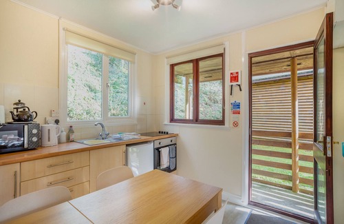 St Wenn Ski Chalet | Comfortable log cabin offering self-catering in the heart of Cornwall.