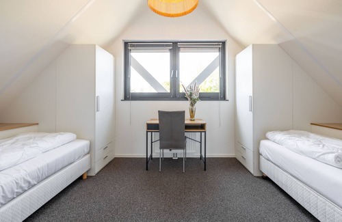 Balk House | Comfortable luxury villa next to the Slotermeer lake (6p).