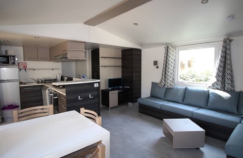 Les Mathes RV Rental | Comfortable MOBILE HOME for 2 to 6 people, Domaine de Bonne Anse