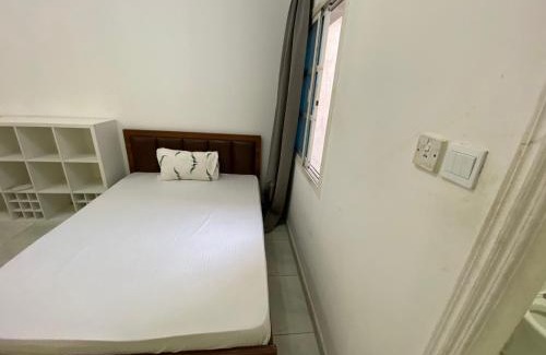 Jumeira 3 House | Comfortable Private Rooms in Compound Housing