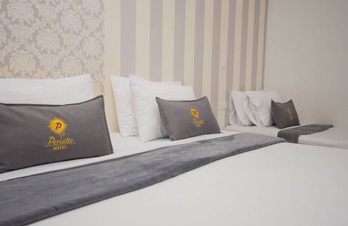 Bello Hotel | Comfortable room for 3 people in Bello