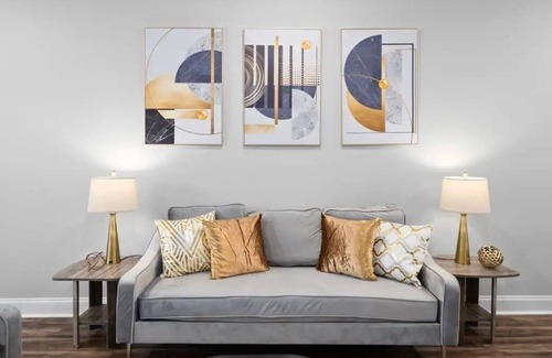 Clarksville Apartment | Comfortable Space
