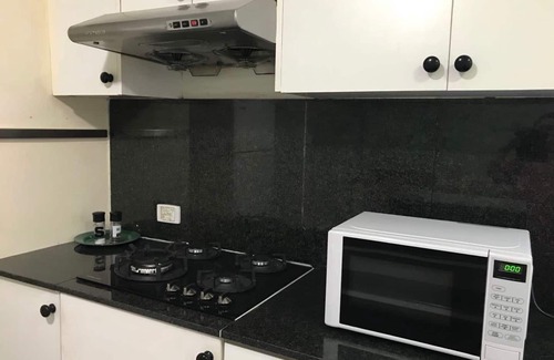 Croydon House | Comfortable spacey cottage, 7.5km to city centre.n