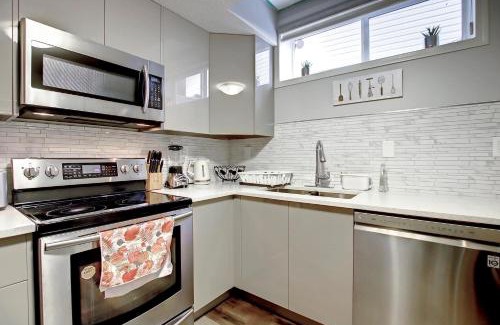 Panorama Hills Apartment | Comfortable & Spacious Basement Suite With WorkStation In Panorama
