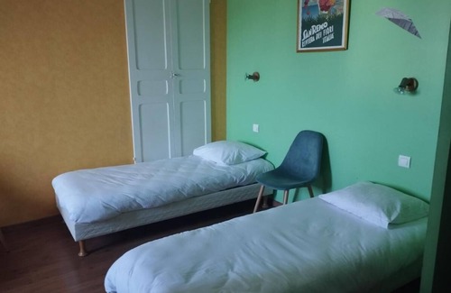 Digne-les-Bains Hotel | Comfortable Stay with Free Parking! Close to Terain de pétanque