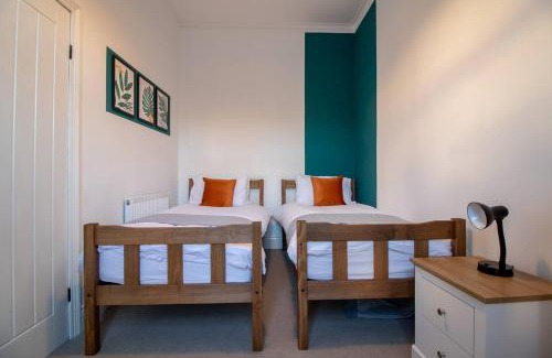 Sunderland House | Comfortable Stay At 3 Br Home, Prime Location