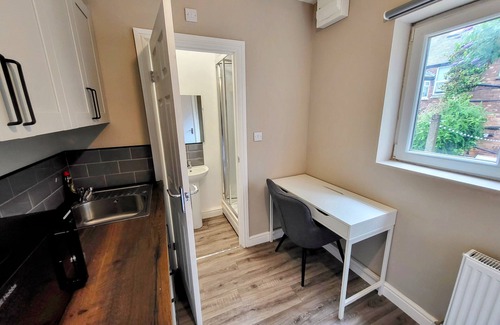 Sneinton Apartment | Comfortable Stay - LB Ave