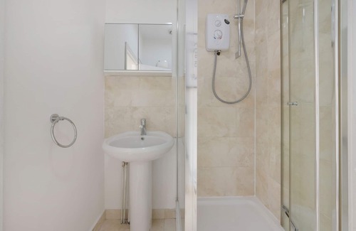 Archway Apartment | Comfortable Studio by Archway Station