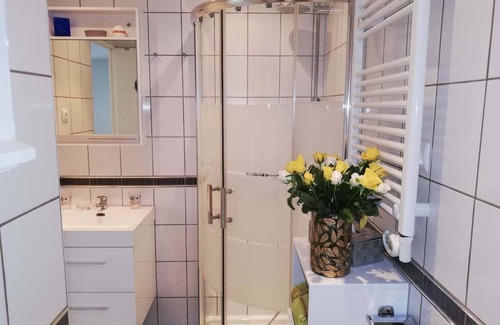 Eu Apartment | Comfortable studio gite for 2