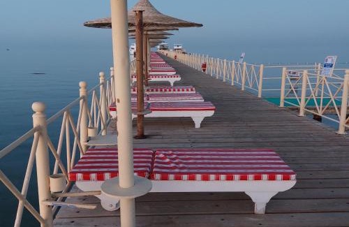 Al Ahyaa Apartment | Comfortable studio in hotel Karma with private beach and pools family only or female