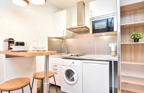 Quartier du Mail Apartment | Comfortable Studio in the Heart of Paris
