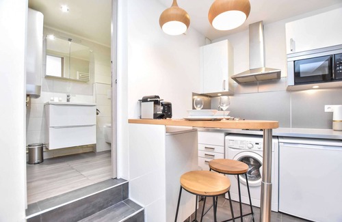 Quartier du Mail Apartment | Comfortable Studio in the Heart of Paris