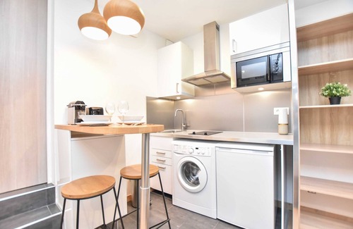Quartier du Mail Apartment | Comfortable Studio in the Heart of Paris