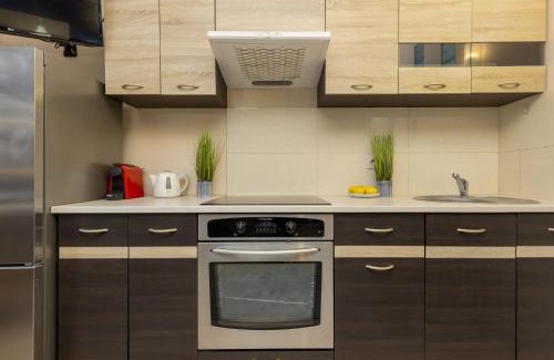 Nowe Miasto Apartment | Comfortable Studio Sapiezynska by Noclegi Renters
