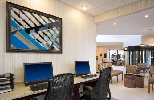 Buckner Terrace - Everglade Park House | Comfortable suites in East Dallas