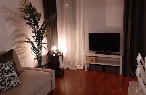 Joinville-le-Pont Apartment | Comfortable T2 apartment, recently renovated, 5 minutes from RER An and the Bois de Vincennes.