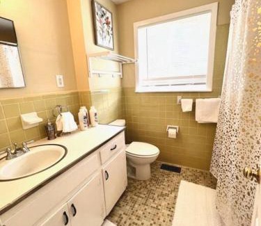 Cary House | *Comfortable Townhome * King Beds * Long Term*