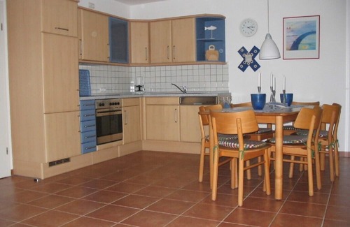 Wieck auf dem Darss Apartment | Comfortable vacation apartment on ground floor of a thatched-roof country home
