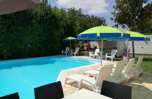 Ragusa Villa | Comfortable Villa in Ragusa with Pool