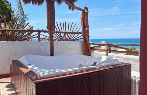 La Gloria Apartment | ComfortandViews: Perfect for Groups in Isla Mujeres