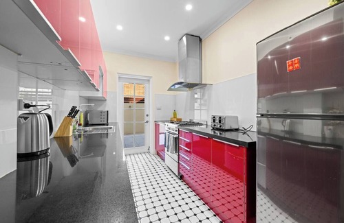 Pyrmont House | Comforting 2BR House/FishMarket&Casino-3 mins walk