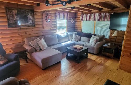 Townville House | Comforting Cabin