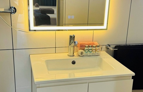 Inglewood Hotel | Comfortinn motel