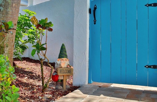 Whitney Beach Villa | Comforts of Home in Secure Community Over Bridge from AMI...
