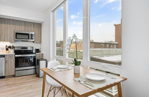 Riverside Apartment | Comfy 1bd1ba Riverside Apt W Queenbdlaundrytv