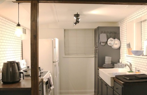 Westside House | Comfy 1BR Near Midtown, Central to ATL & Sports Venues