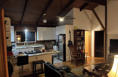 Keaau House | Comfy 2-bedroom 1-bath, in Kea'au near Hilo, WiFi and food forest